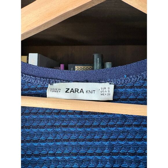 Zara Knit Women’s Geometric Blue Button Front Cardigan Size Small - Picture 3 of 3